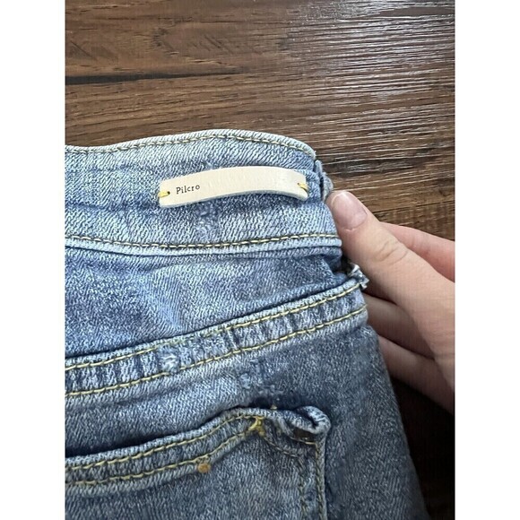 Anthropologie Pilcro Embroidered Slim Boyfriend Jean Shorts 26 Light Wash Boho - Picture 5 of 8